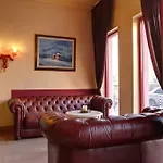 Otel Plaza 3*