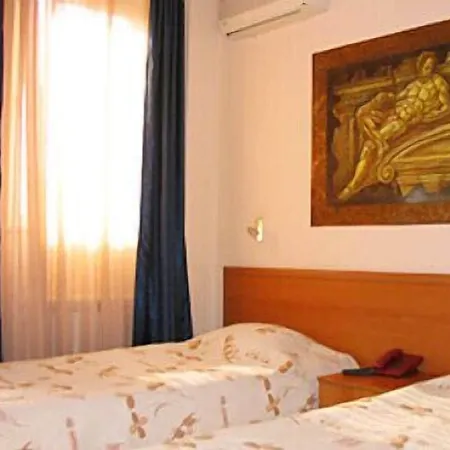 Rocentro 3*