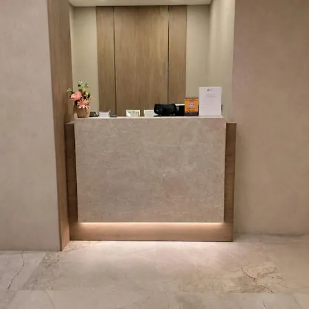 Plaza Hotel 3*