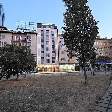 Hotel Plaza 3*